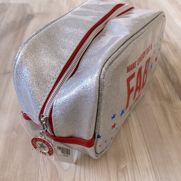 ❤️ First Aid Beauty Skincare Bundle NWOT - Picture 4 of 7